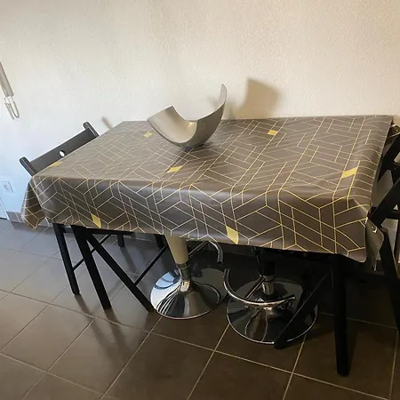 Apartment Gk2night, Avec Parking Sous Sol Gratuit Marseilles